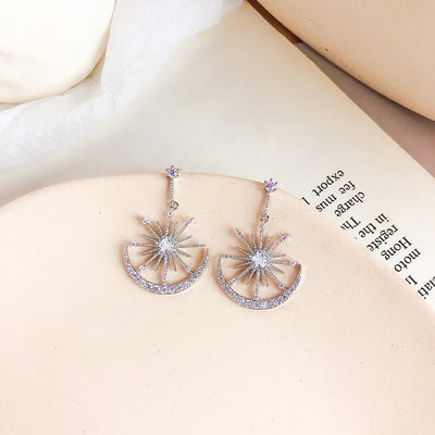 Aretes Sol y Luna con Diamantes - Image 3