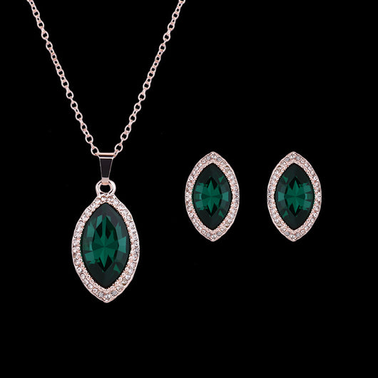 Conjunto de Collar y Aretes de Cristal Brillante - Image 7