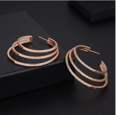 Aretes Grandes Circulares Dorados - Diseño Moderno y Elegante - Image 2