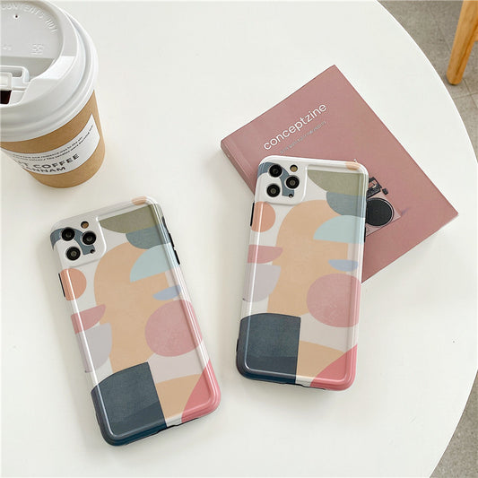 Funda Geométrica para Celular con Colores Vibrantes - Image 2
