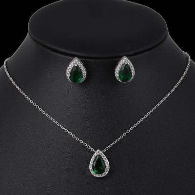 Conjunto de Aretes y Collar con Circonitas en Forma de Gota