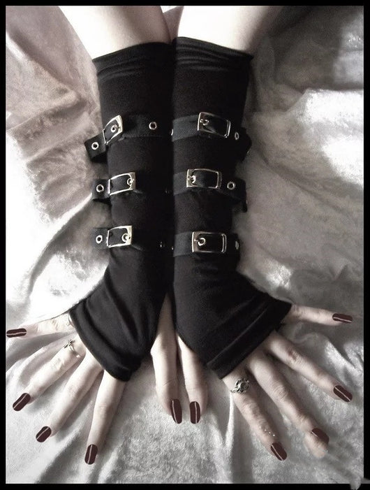 Pulsera Ajustable Personalizada con Dedo Abierto - Diseño Negro Elegante