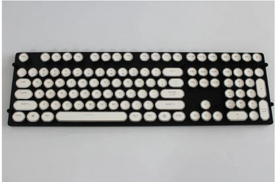 Teclado Mecánico Steampunk con Diseño de Máquina de Escribir - Image 4