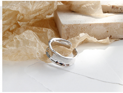 Anillo de Plata S925 Diseño Irregular Cóncavo Minimalista - Image 6