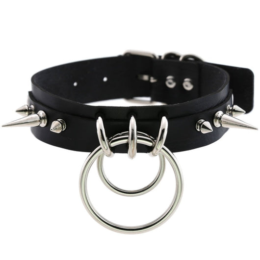 Collar de Cuero con Remaches Puntiagudos
