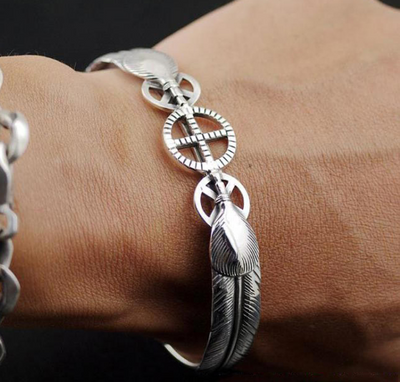 Pulsera de Acero Titanio con Diseño de Pluma - Image 4