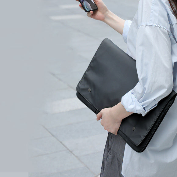 Funda Protectora para Laptop Diseño Blanco y Negro