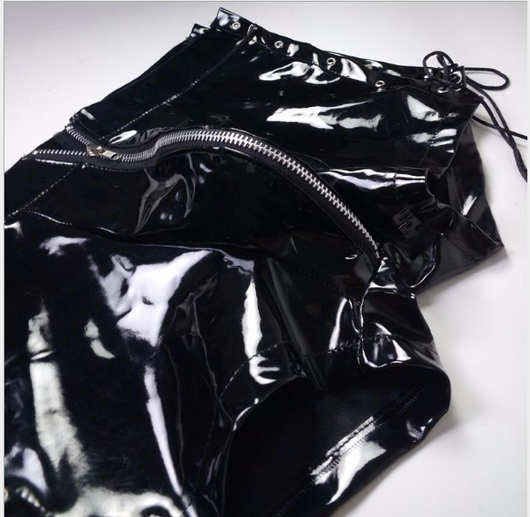 Pantalones cortos de cuero charol para hombre con cierre lateral azul - Image 4