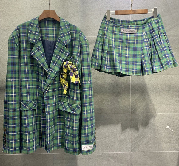Traje Universitario a Cuadros - Estilo Preppy Moderno - Image 12