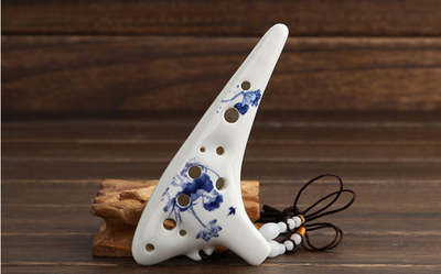 Ocarina Azul y Blanca de 12 Agujeros - Image 3