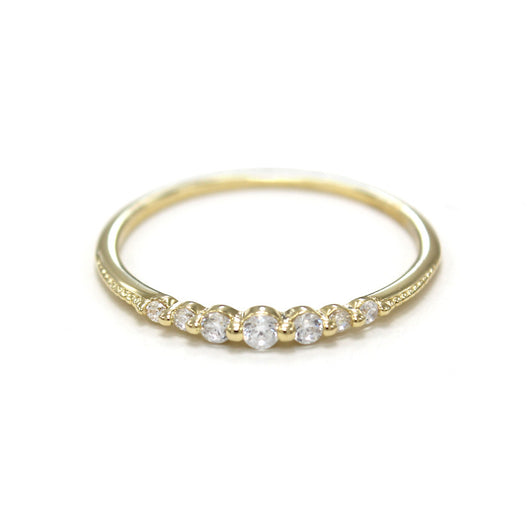 Anillo de Plata Esterlina Chapado en Oro 14K con Siete Circonitas Brillantes