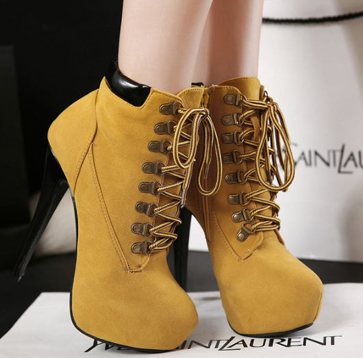 Botas Martin de Tacón Stiletto con Tiras Cruzadas - Image 16