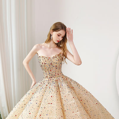Vestido de Novia Tipo Tubo Escotado - Disfraz de Novia - Image 9