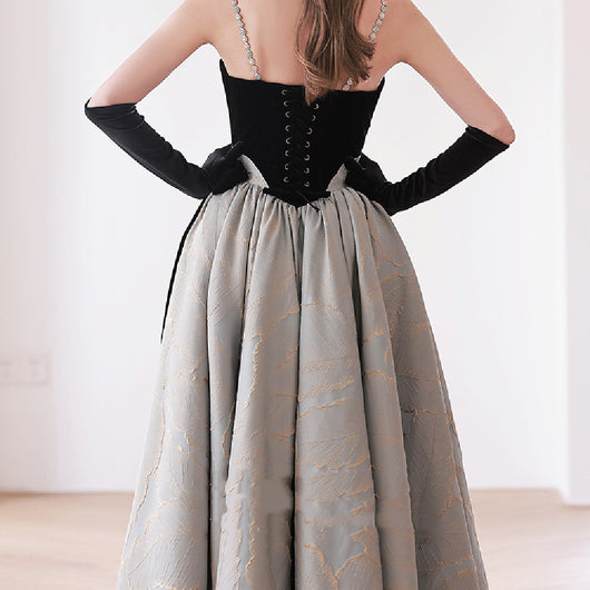 Vestido Elegante para Presentadora de Televisión - Image 11