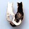 Cartoon Negro and Blanco couple cat brooch Negro