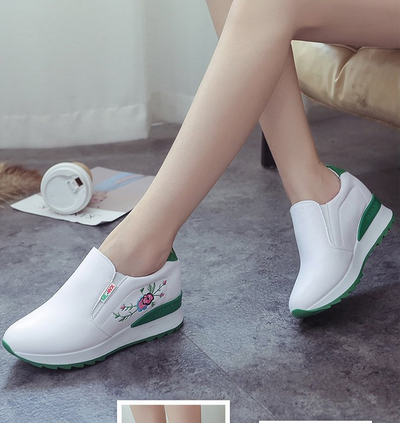 Zapatos con Plataforma Interna y Puntera Redonda