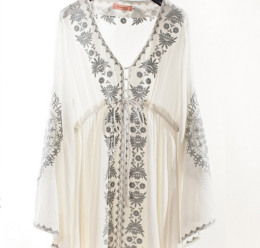 Vestido Largo de Cuello en V con Bordados Artesanales - Image 7