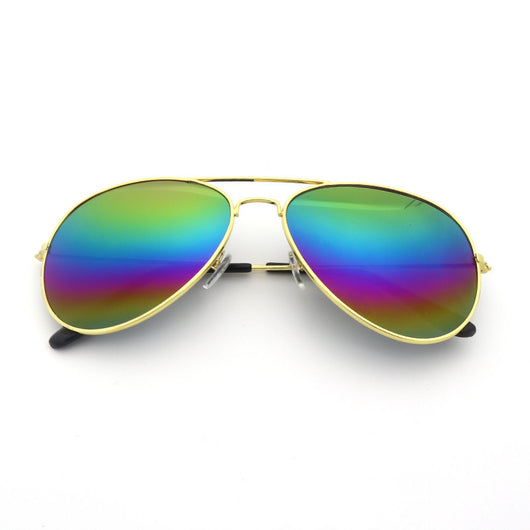 Gold frame aviator sunglasses with dark black lenses, featuring a classic vintage style. - Image 27