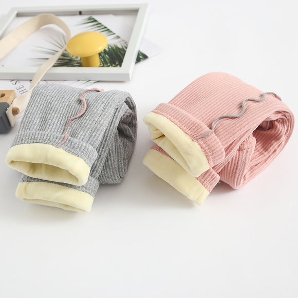 Pantalones de Mezclilla con Forro Polar y Detalles de Encaje