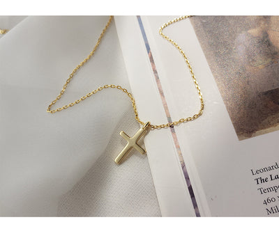 Collar Colgante Cruz Jesús en Oro 18k y Plata 925 - Joya Cristiana Trendy para Mujer - Image 3