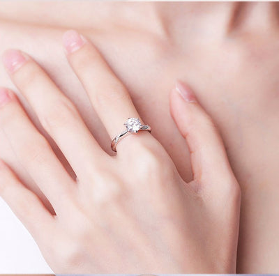 Anillo de Plata 925 con Diamante Moissanita de Seis Garras - Image 2