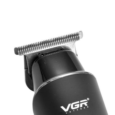 VGR V-937 electric hair clipper kit with LCD display, USB cable, cleaning brush, oil, and 1.5mm, 3.0mm, 4.5mm guide combs. - Image 3