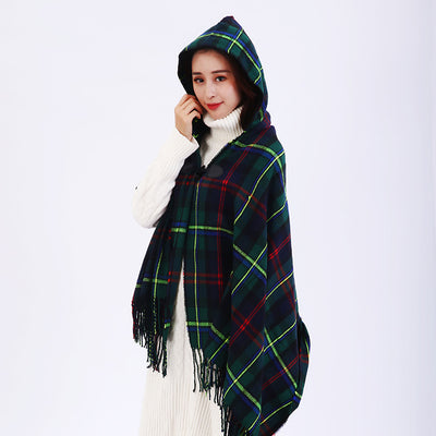 Poncho Capa Cashmere Cuadros Estilo Nacional con Capucha y Broche - Image 3