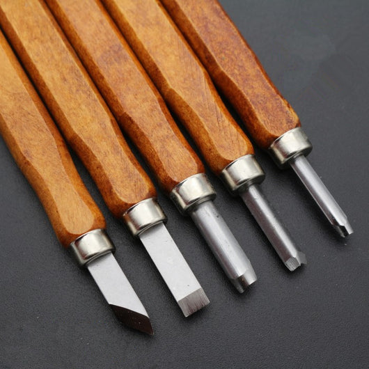 Set de 6 Cuchillos de Tallado en Madera Hechos a Mano con Mangos de Caoba - Image 3