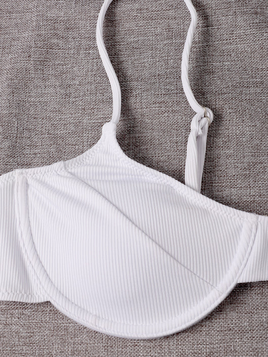 Conjunto de Bikini de Tres Piezas con Falda de Malla - Image 13