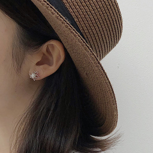 Aretes de Flor con Perlas Hipoalergénicos Blanco Fungus - Image 3
