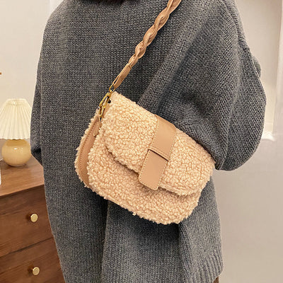 Bolsa Bandolera de Peluche Otoño Invierno - Diseño Minimalista - Image 4