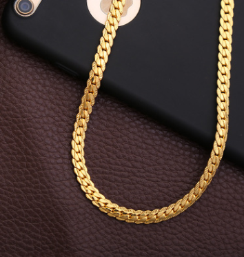 Cadena para Hombre Estilo Serpiente en Tono Dorado - Image 2