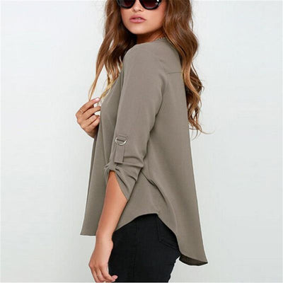 Blusa Holgada de Gasa con Cuello en V y Mangas Fruncidas Talla Grande - Image 7