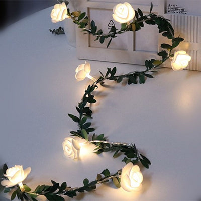 Guirnalda de Luces LED con Flores de Rosas y Hojas Verdes - Alimentación Solar, USB y Batería - Image 3