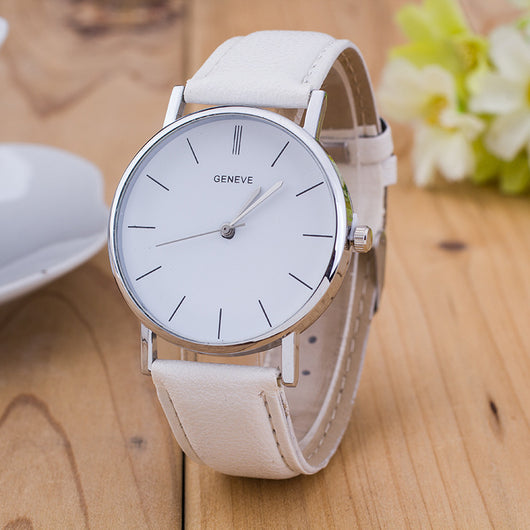 Reloj Deportivo Geneva con Correa de Cuero PU