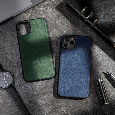Funda Volteable para Celular con Pelaje Suave - Image 2