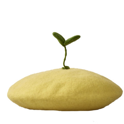 Boina Artesanal de Fieltro de Lana con Brote Verde - Diseño Versátil - Image 6