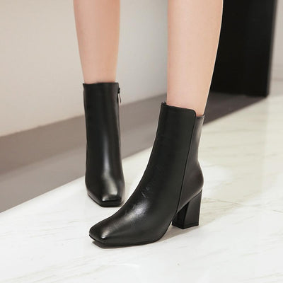 Botas Tobilleras de Tacón Alto - Image 2