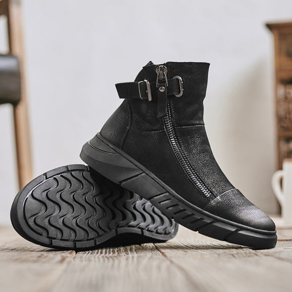 Zapatos Casuales British Negros de Caña Media con Punta Redonda y Detalles en Terciopelo