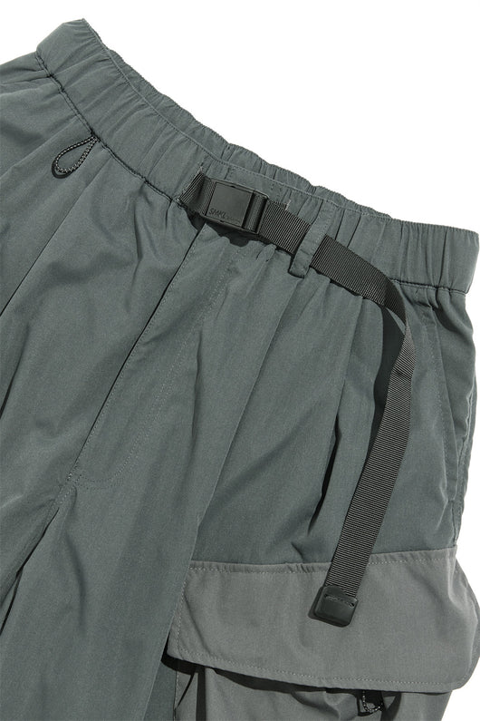 Shorts Cargo Hombre Verano con Bolsillos Múltiples y Paneles de Contraste - Image 11