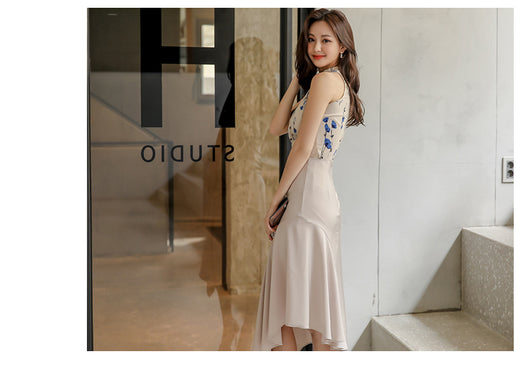 Conjunto Elegante: Blusa Sin Mangas Estampada y Falda Tableada con Abertura - Image 10