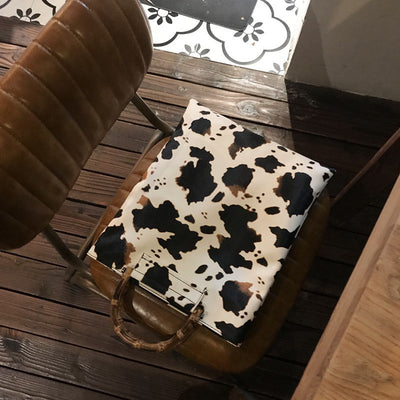 Bolsa Portátil Ghost Horse con Patrón de Vaca - Image 11