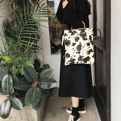 Bolsa Portátil Ghost Horse con Patrón de Vaca - Image 15