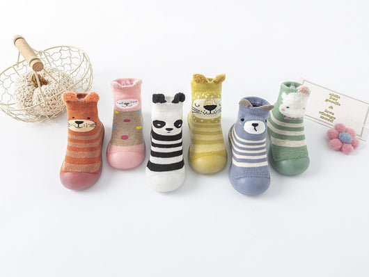 Calcetines Zapato Antideslizante de Tubo Medio para Bebés y Niños Pequeños - Image 11