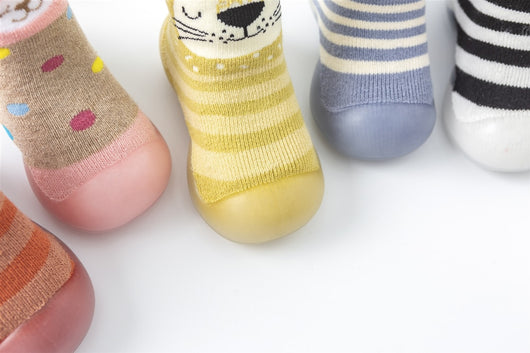 Calcetines Zapato Antideslizante de Tubo Medio para Bebés y Niños Pequeños - Image 14