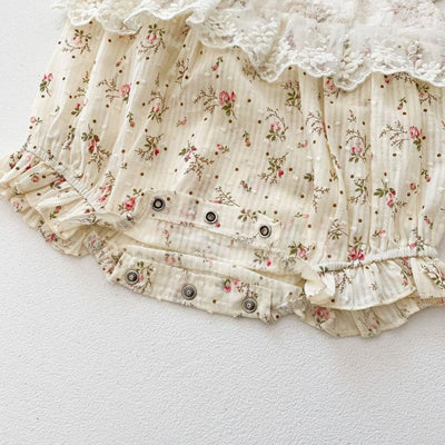 Conjunto Elegante Pelele Princesa de Encaje con Gorro - Image 14
