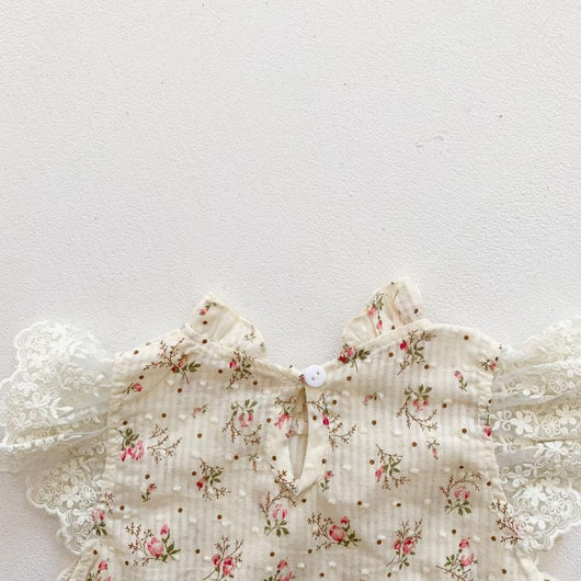 Conjunto Elegante Pelele Princesa de Encaje con Gorro - Image 15