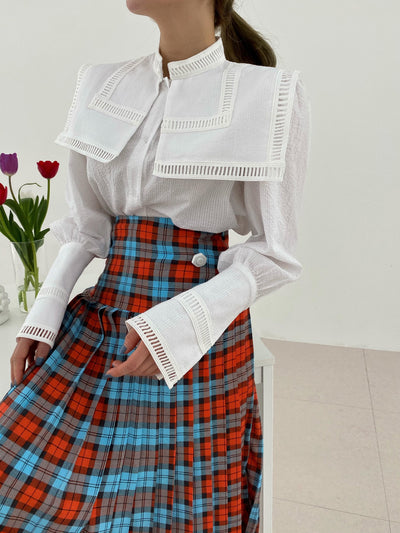Blusa Suelta con Solapa Grande y Detalles de Contraste - Image 6