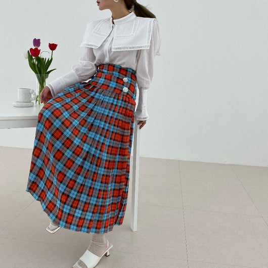Blusa Suelta con Solapa Grande y Detalles de Contraste - Image 7