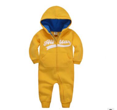 Enterizo para bebé otoño-invierno con capucha y forro polar